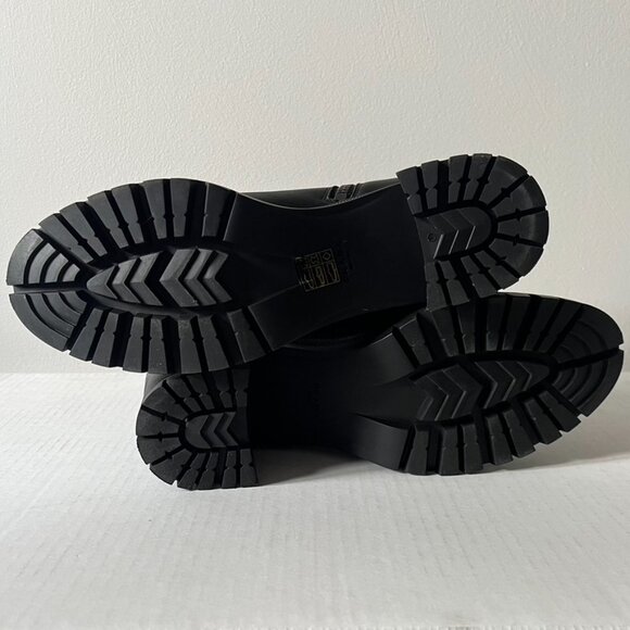 Prada Leather Lug Sole Chelsea Boots Size 9.5 - Picture 16 of 17